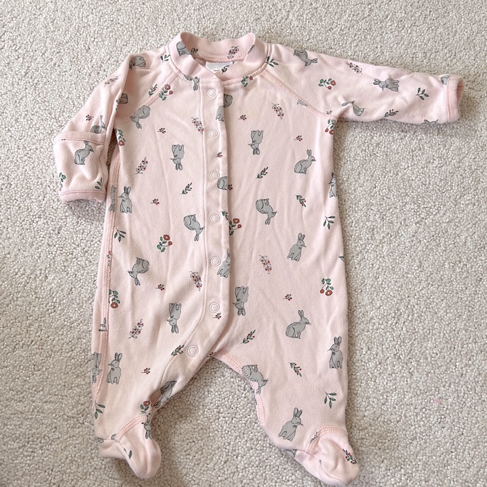 Hanna Andersson Little Sleeper- newborn, organic cotton, pink with bunnies